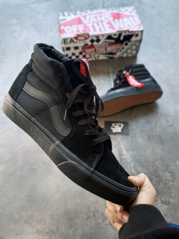 Sk8 All Black