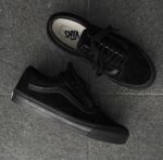 Old Skool All Black